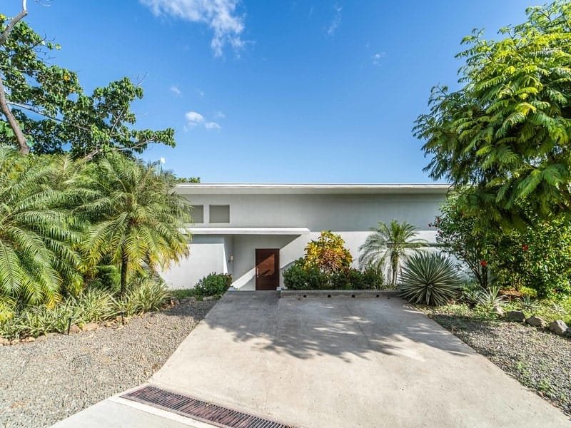 Luxury estate in Playa Carrillo