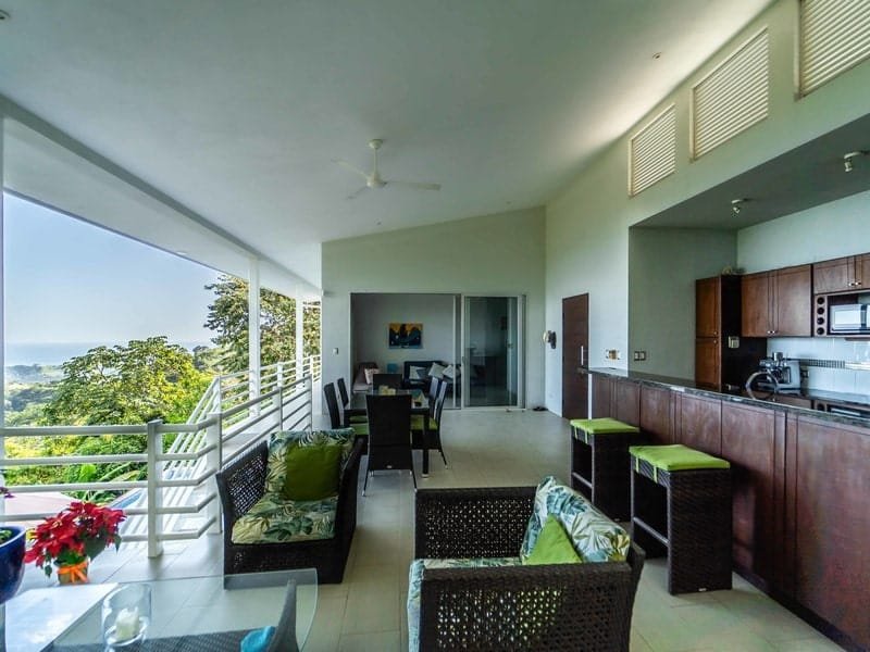 Luxury estate in Playa Carrillo