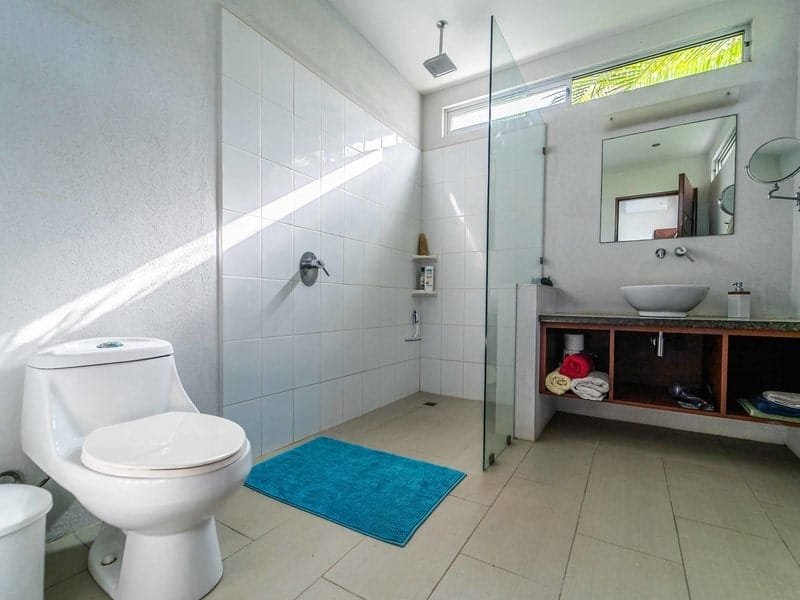 Luxury estate in Playa Carrillo