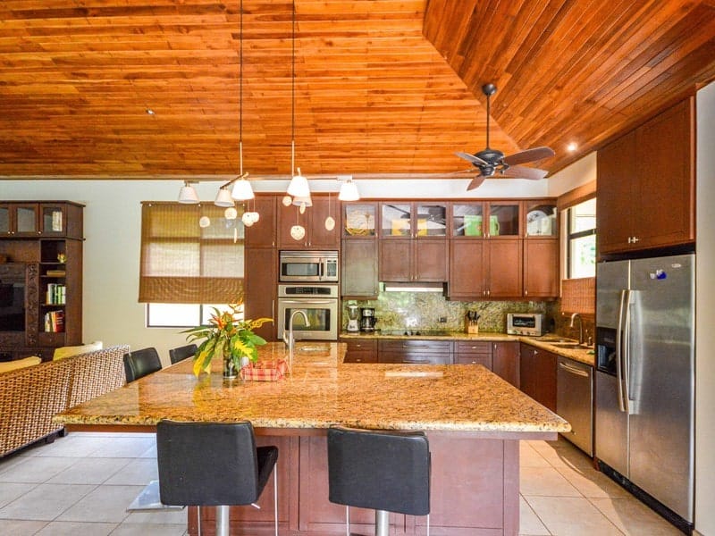 Luxury estate in Playa Carrillo