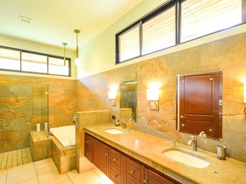 Luxury estate in Playa Carrillo