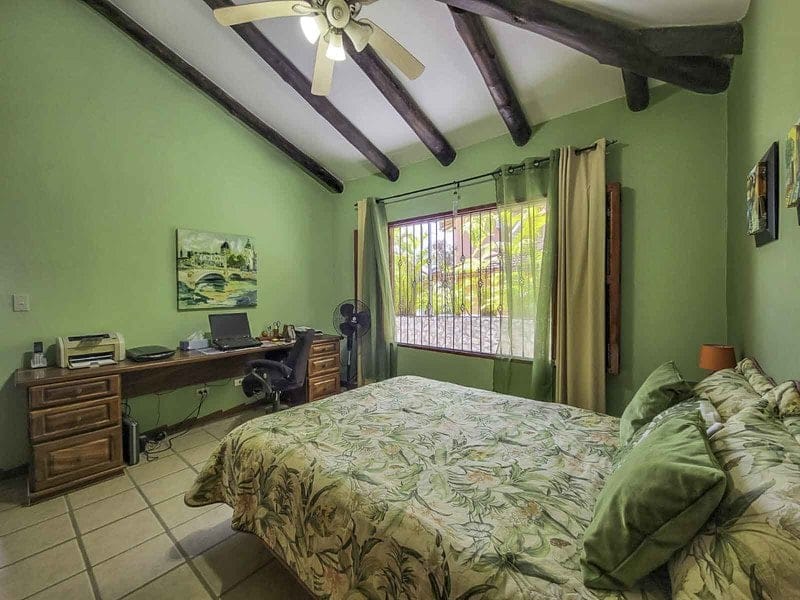 Luxury retreat in Playa Carrillo