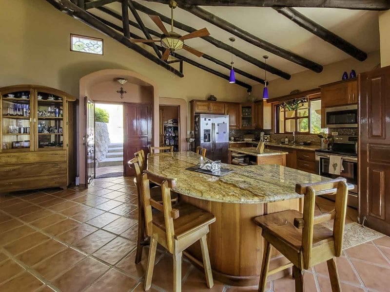 Luxury retreat in Playa Carrillo