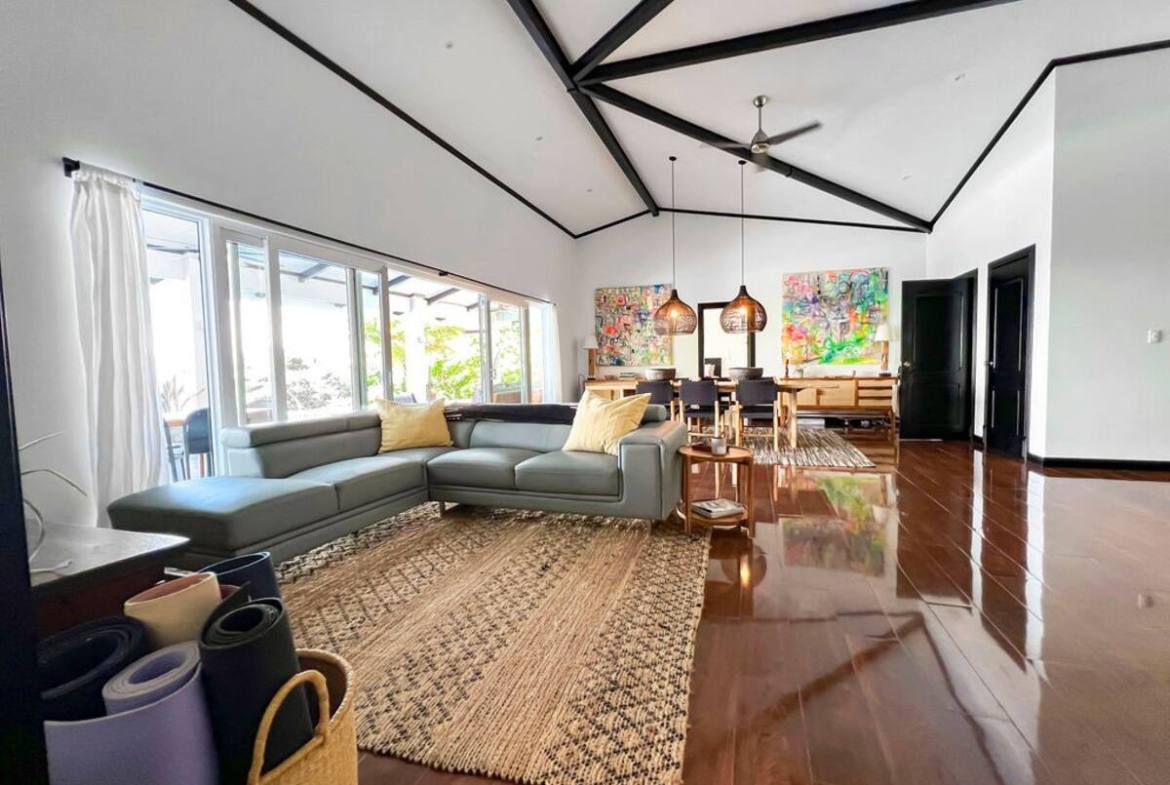 Luxury Hotel in Malpais, Santa Teresa