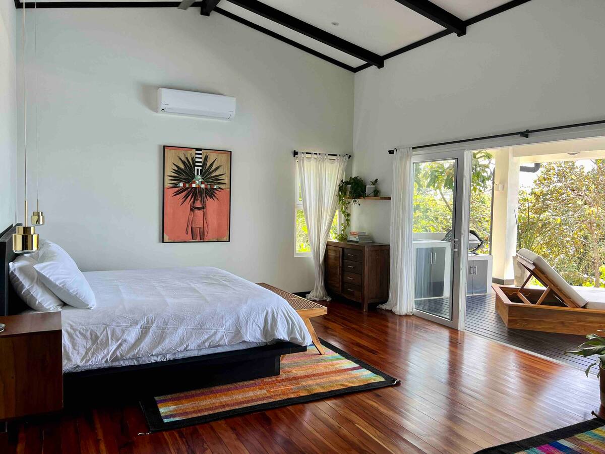 Luxury Hotel in Malpais, Santa Teresa