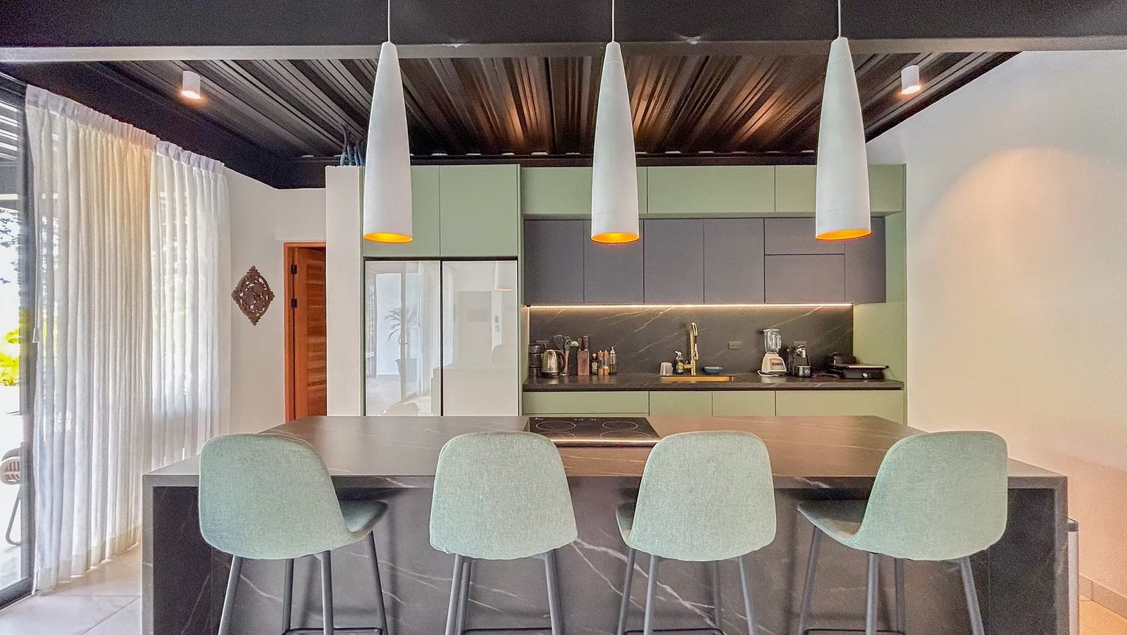 Income producing opportunity in the heart of Santa Teresa