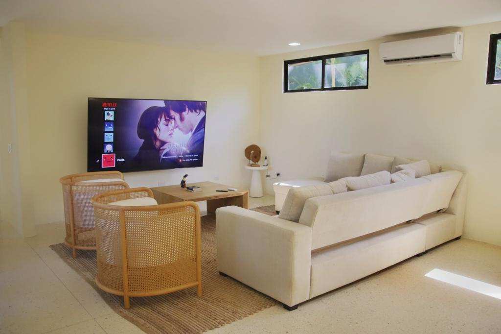 Luxury mansion in Playa Del Coco