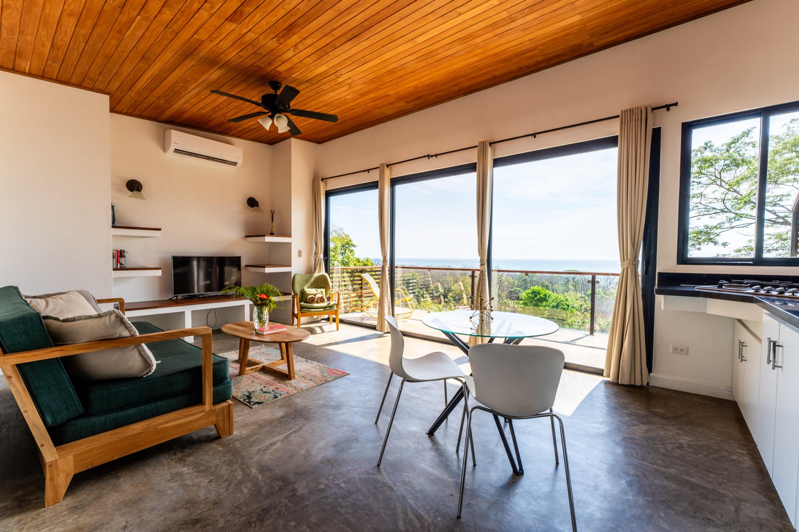 6 luxury Villa in the center of Santa Teresa