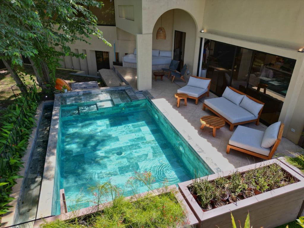 Luxury mansion in Playa Del Coco