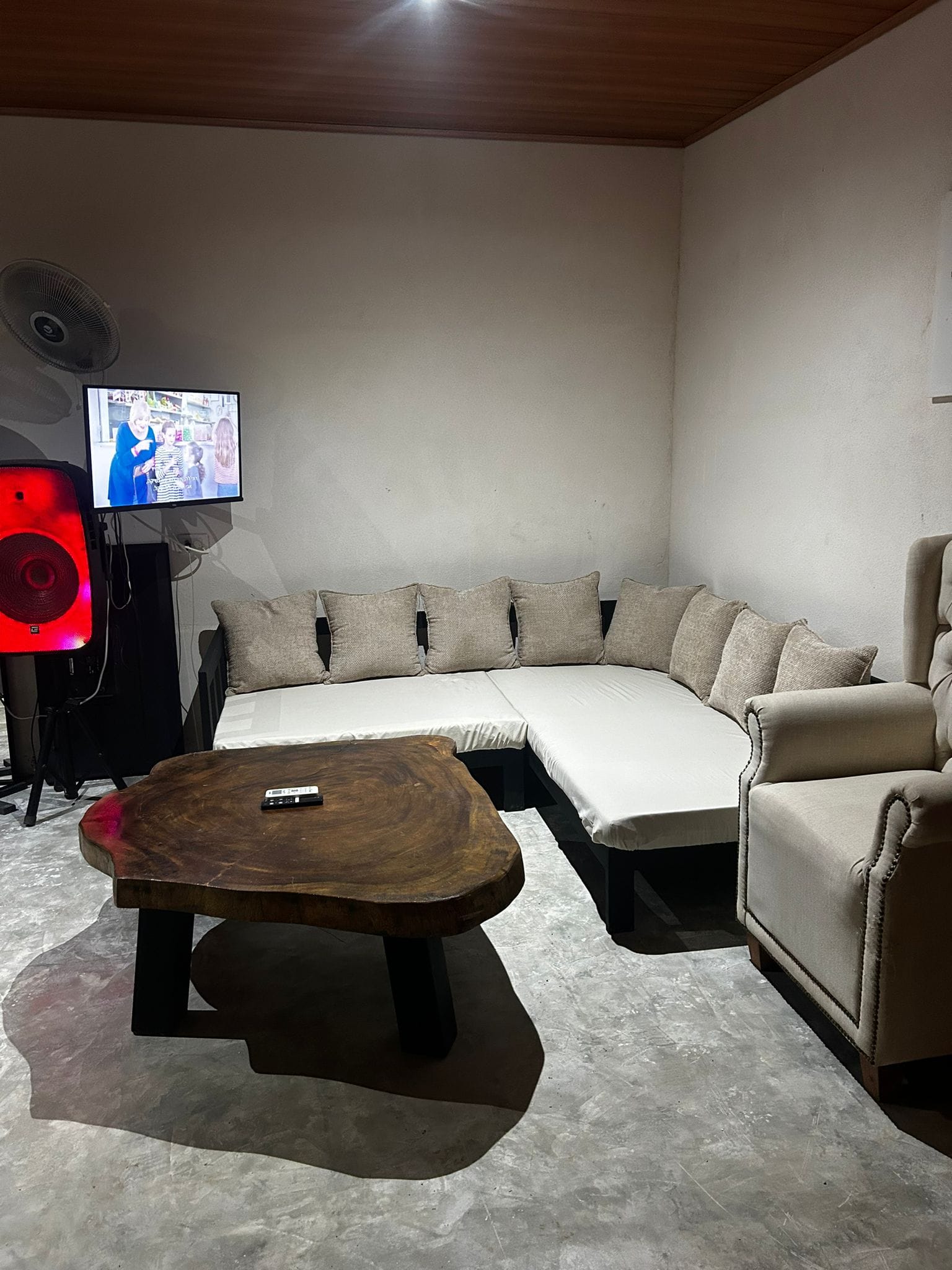 Cozy homes in San Isidro Santa Teresa