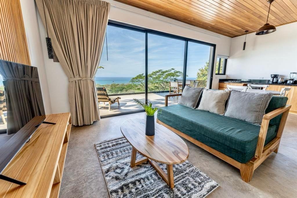 Income producing ocean view property in Santa Teresa