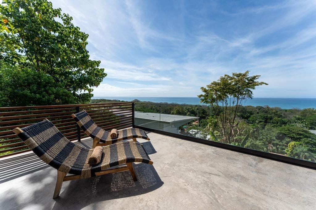 Income producing ocean view property in Santa Teresa