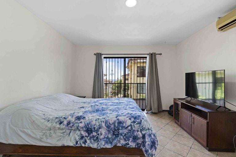 New Condo in Playa Del Coco