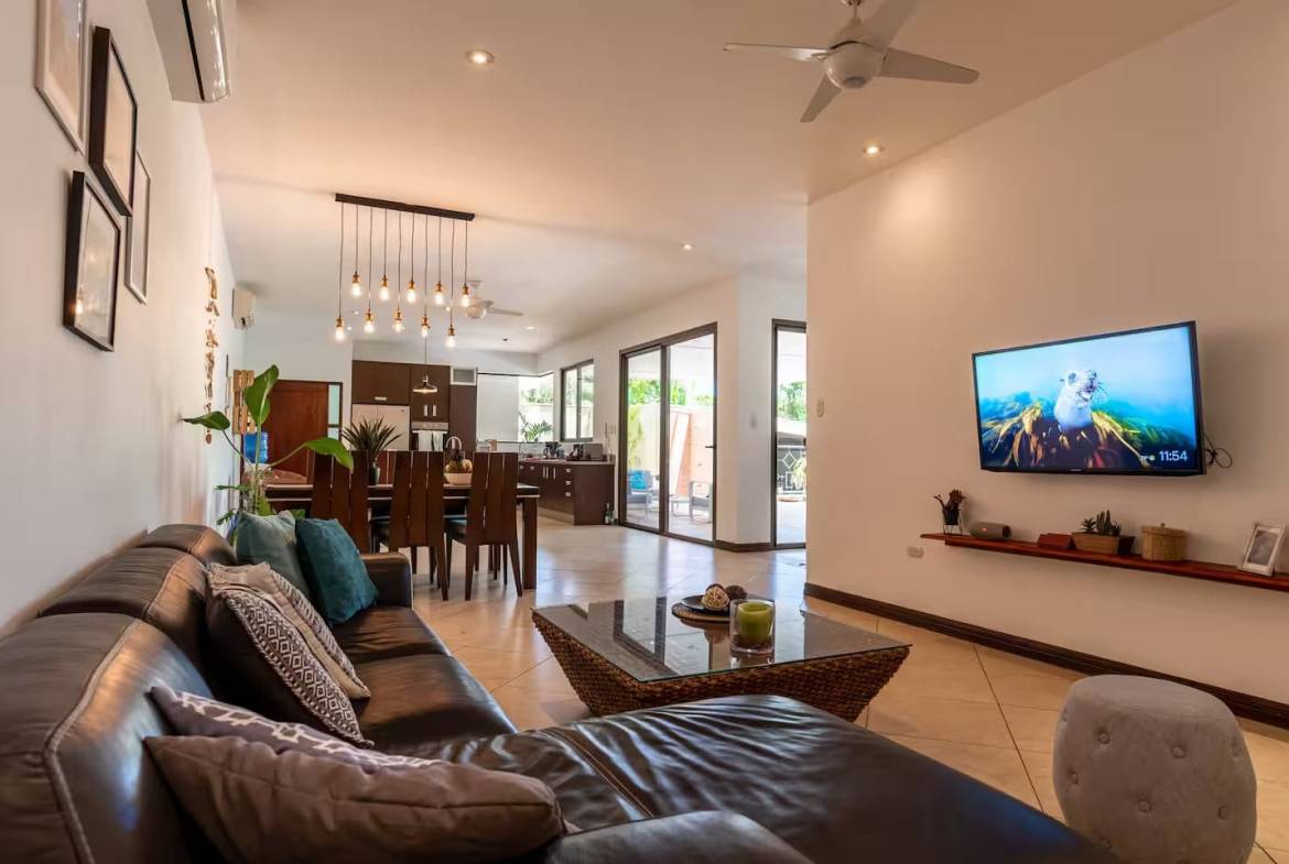 Luxury beachside Villa in Santa Teresa