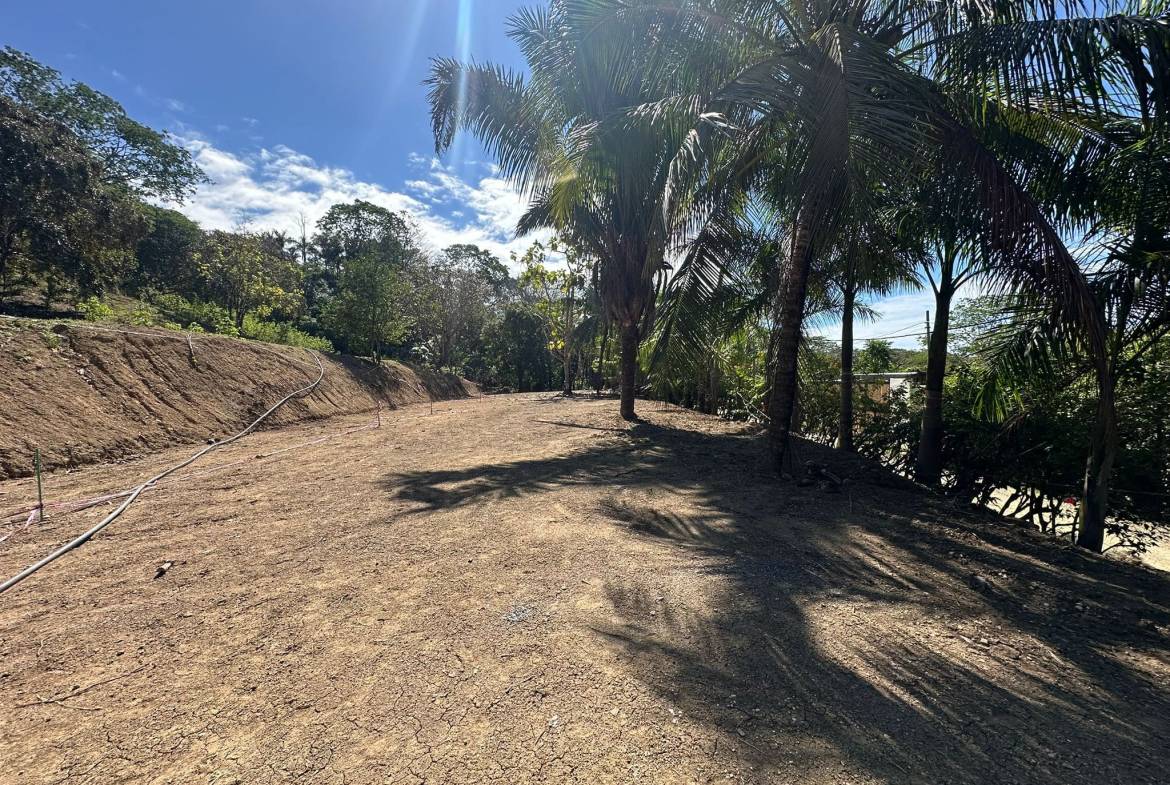 Ready to build lot in Malpais