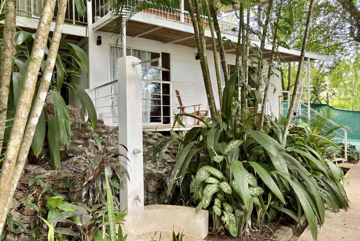 Home in Malpais Steps from the Beach