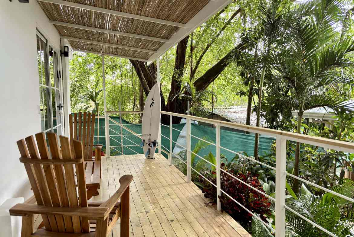 Home in Malpais Steps from the Beach