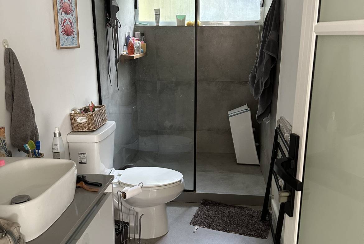 2 bedroom home in Malpais walk from the beach