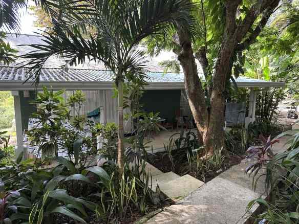 2 bedroom home in Malpais walk from the beach