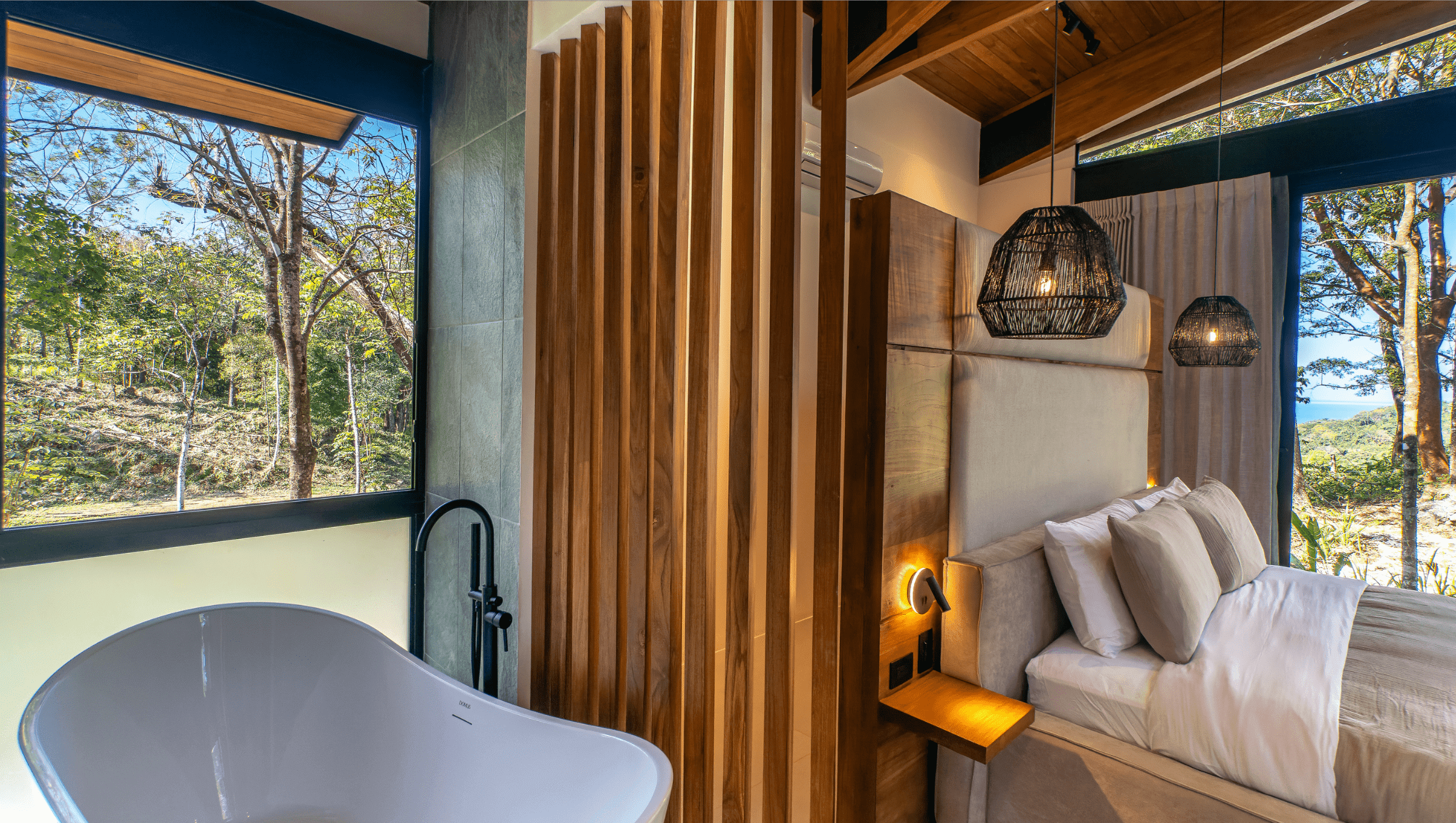 Luxurious Ocean View Villa in Santa Teresa