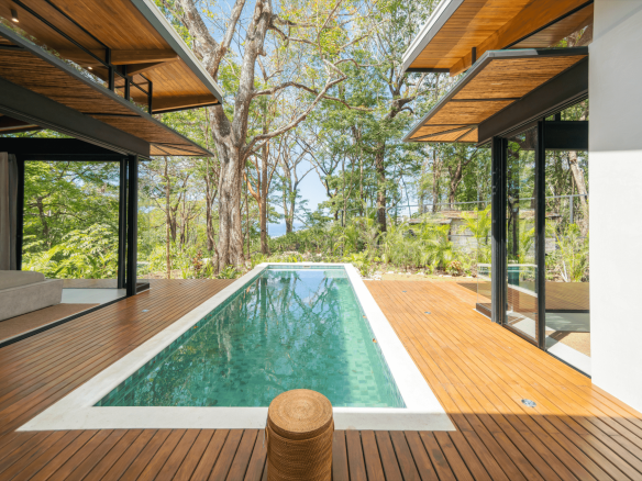 Luxurious Ocean View Villa in Santa Teresa