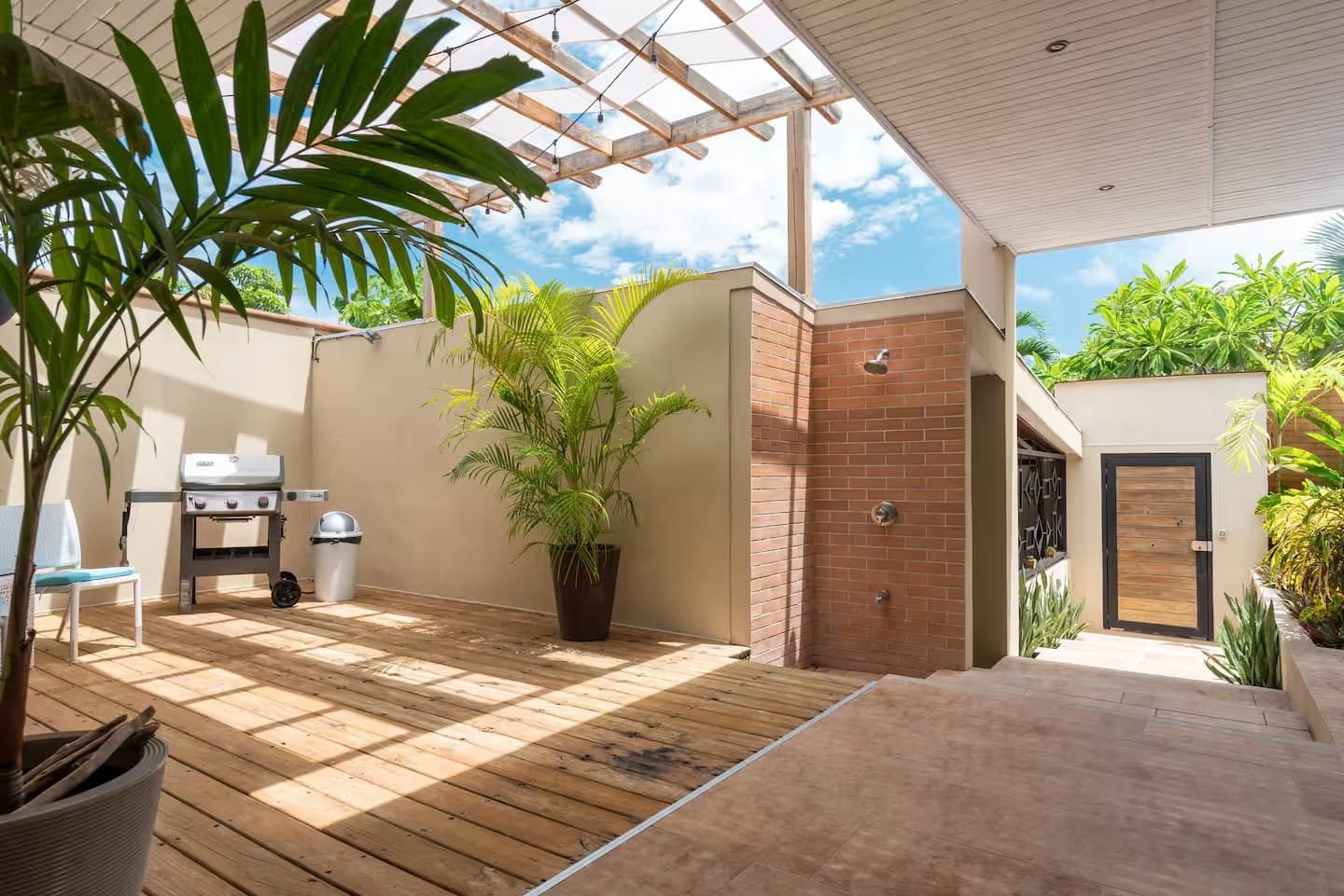 Luxury beachside Villa in Santa Teresa