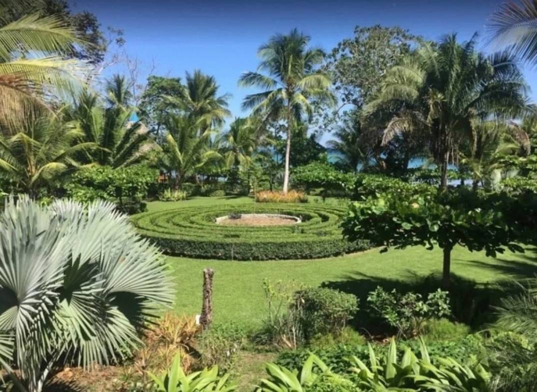 Turnkey Beachfront Estate in Cabo Matapalo