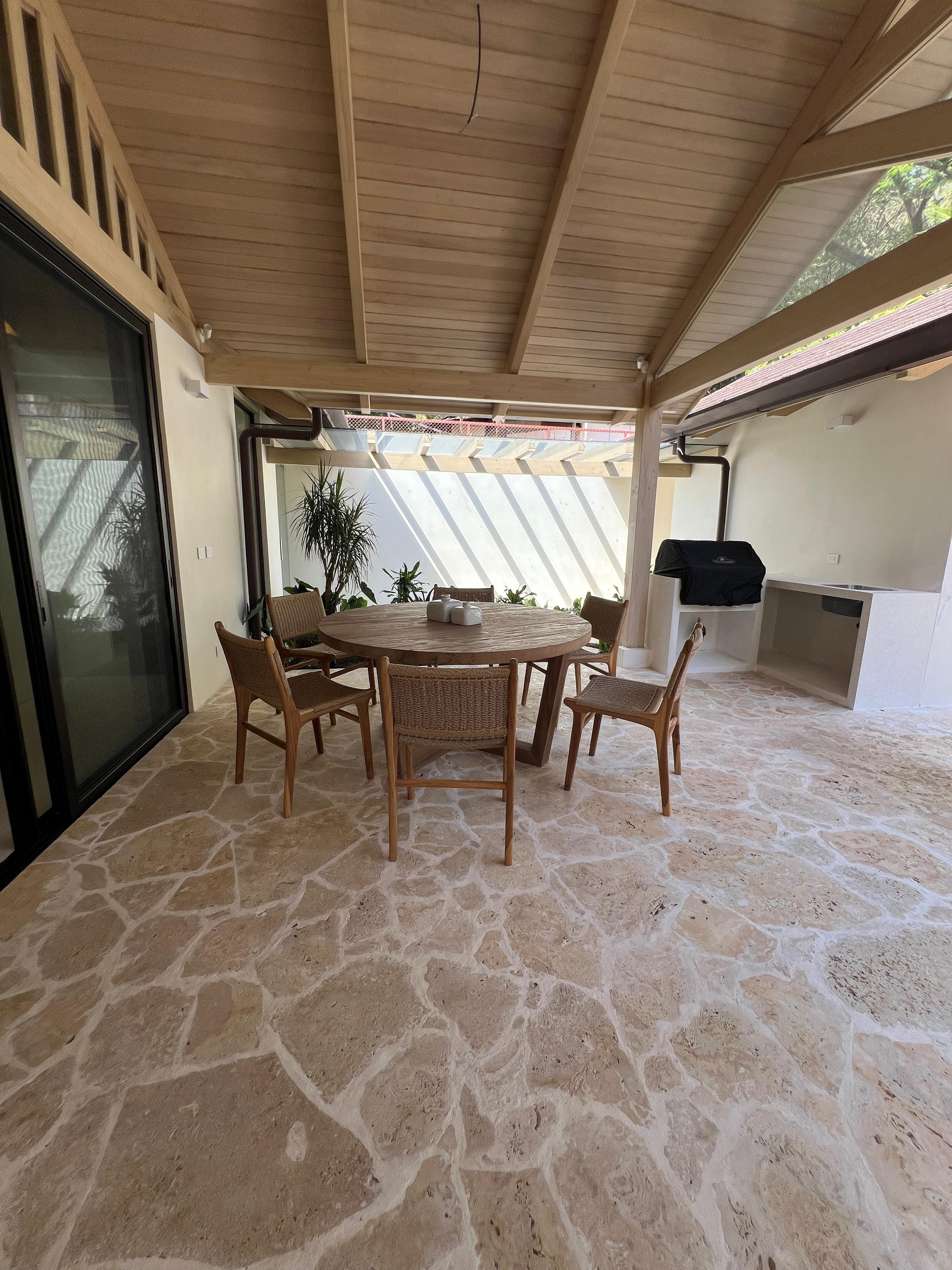 Exclusive New Luxury Villa in Santa Teresa