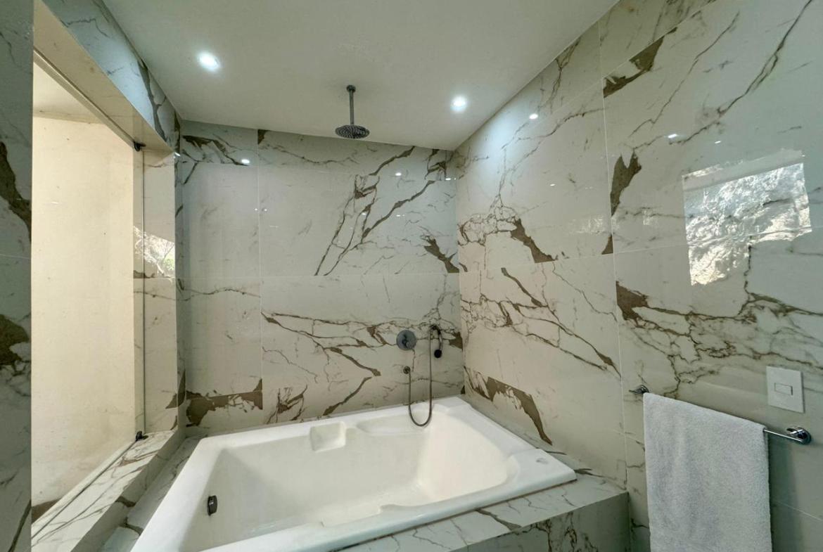 Oceanview 3-Bedroom Villa in Santa Teresa