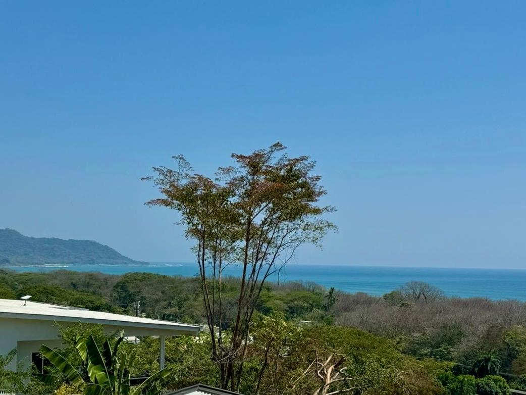 Oceanview 3-Bedroom Villa in Santa Teresa