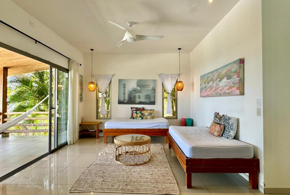 Oceanview 3-Bedroom Villa in Santa Teresa