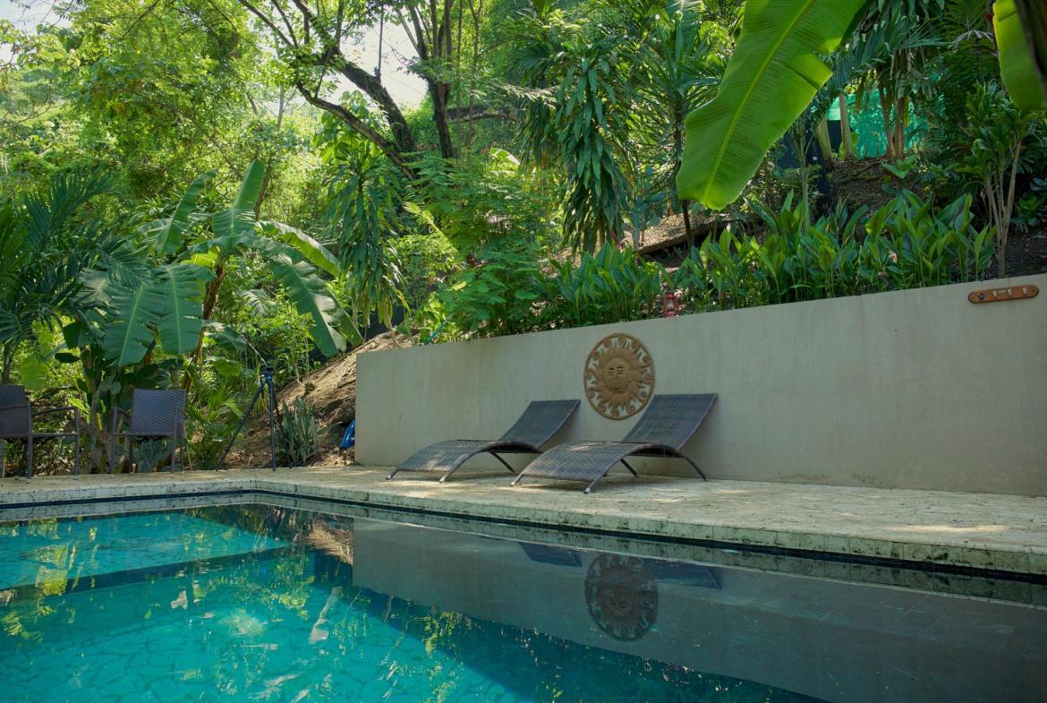 Income producing property in Malpais