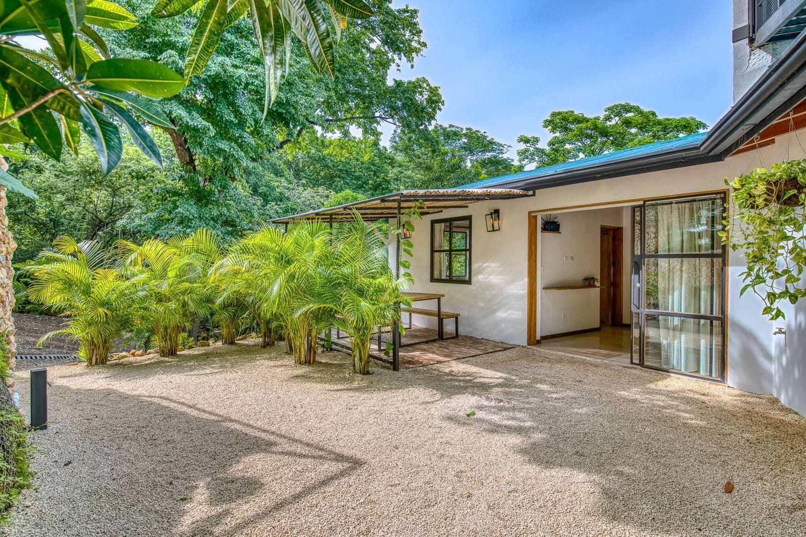 Turn-Key Boutique Hotel for Sale in Malpais