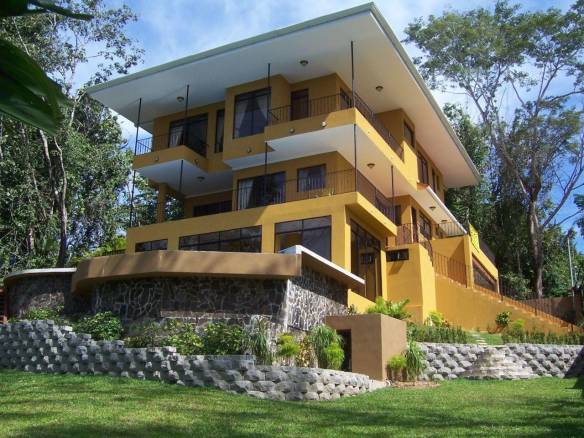 Malpais Mansion – Ocean View Luxury Estate