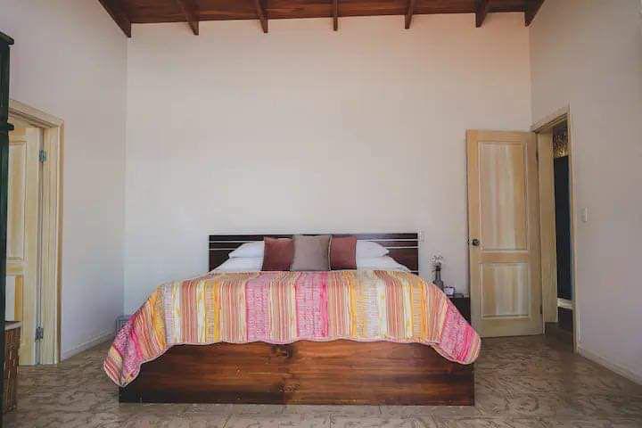 Ocean View Luxury Villa in Santa Teresa