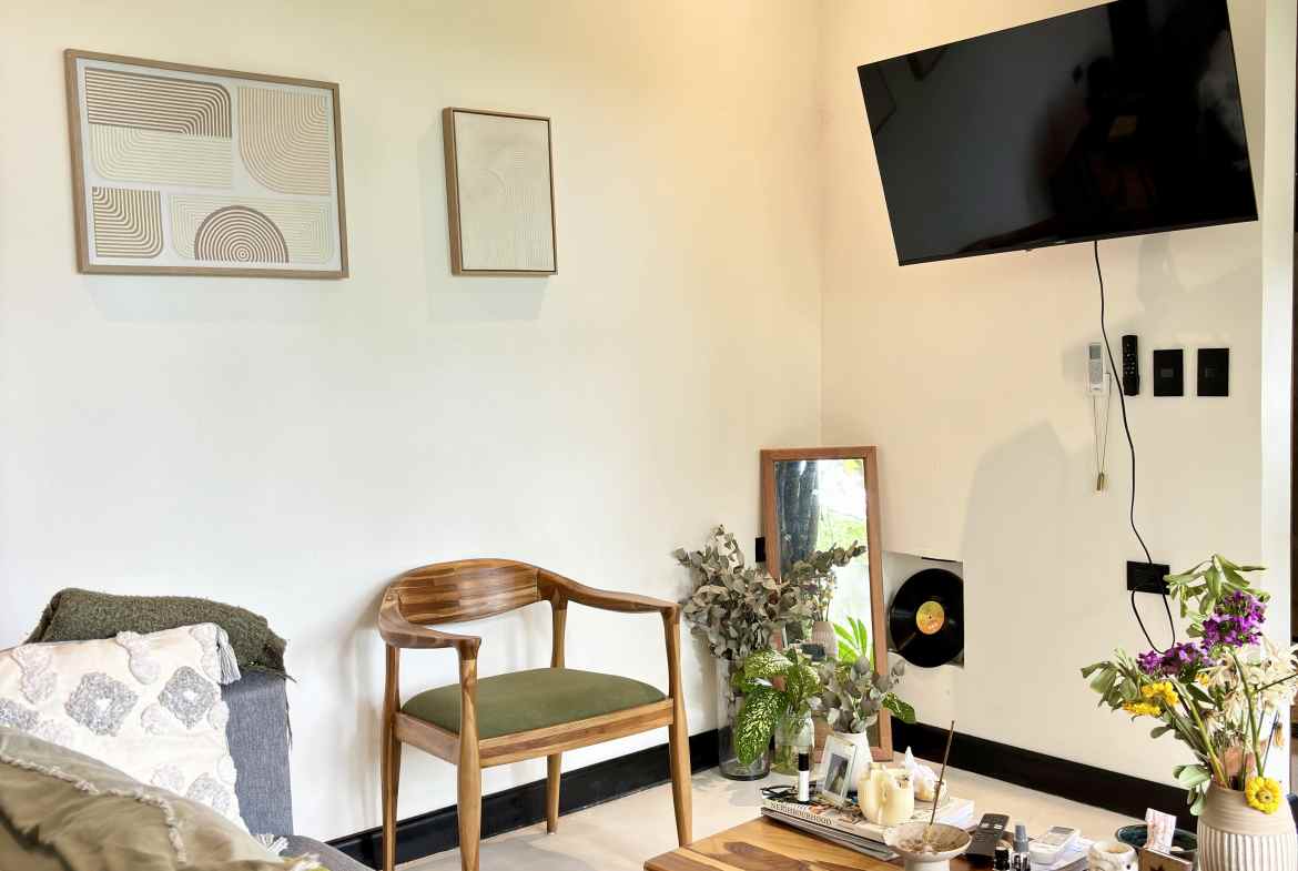 Walk to Surf Home in Malpais