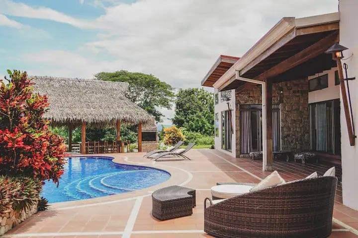 Ocean View Luxury Villa in Santa Teresa