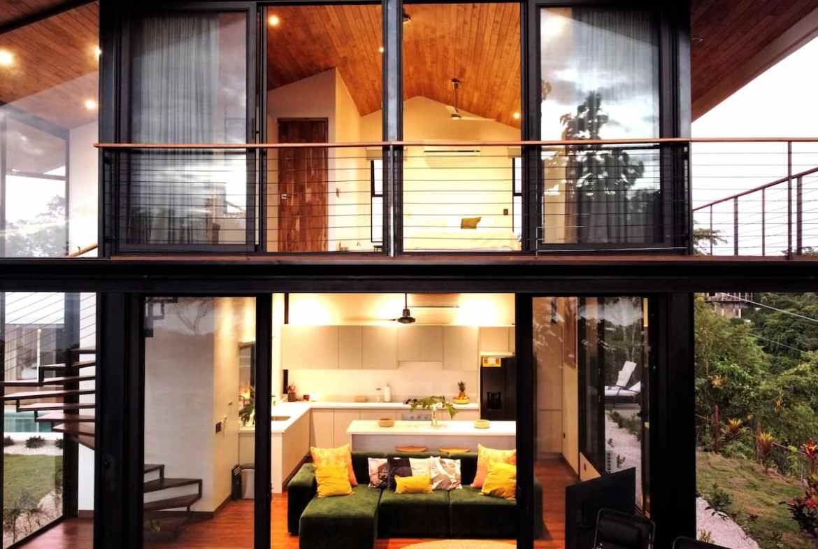 aac0318b-3e08-42e4-8548-c7bd60514ae8-min