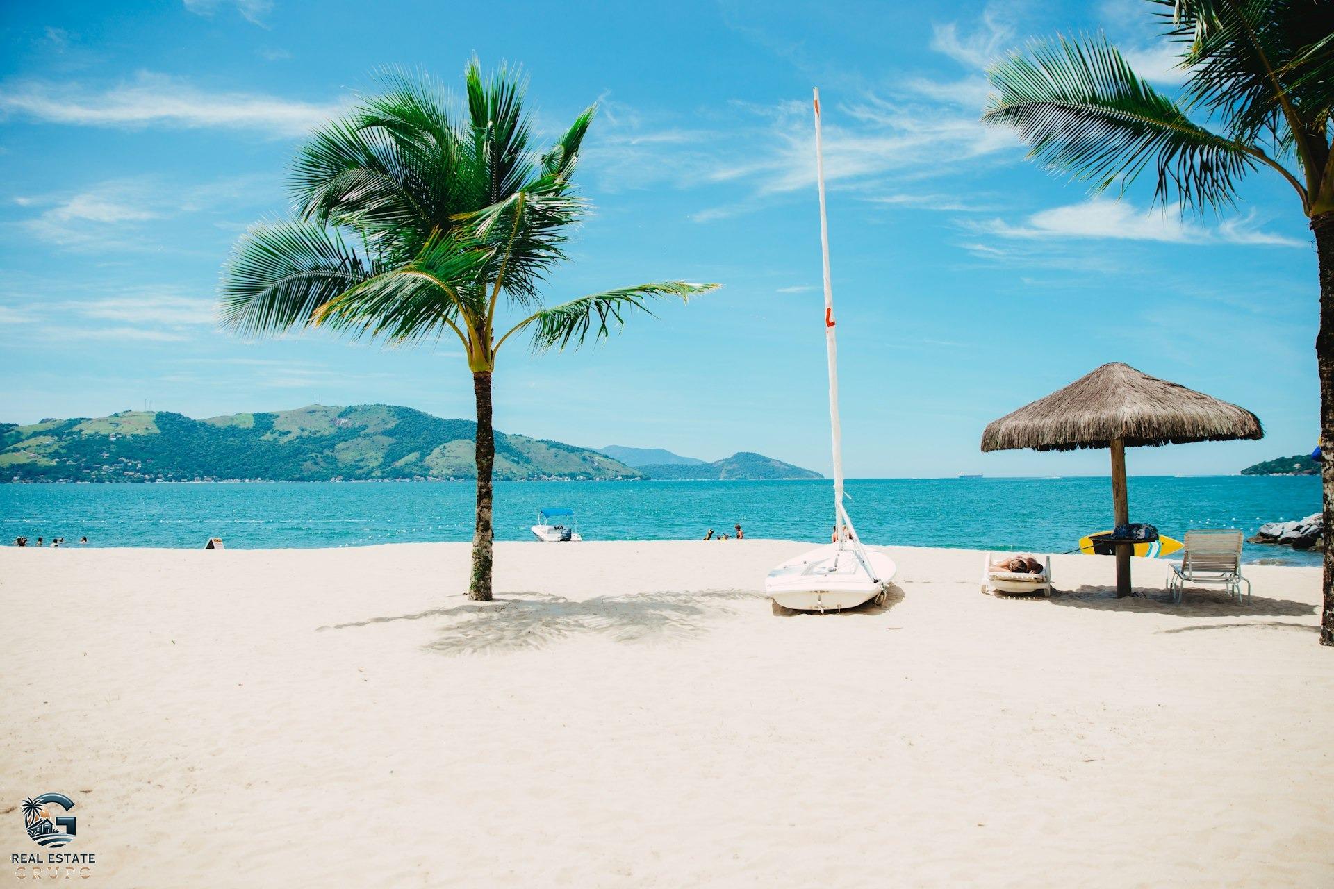 Playa Hermosa Santa Teresa real estate — the quieter side of the peninsula